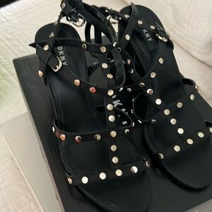 DKNY Women’s ankle strap sandals